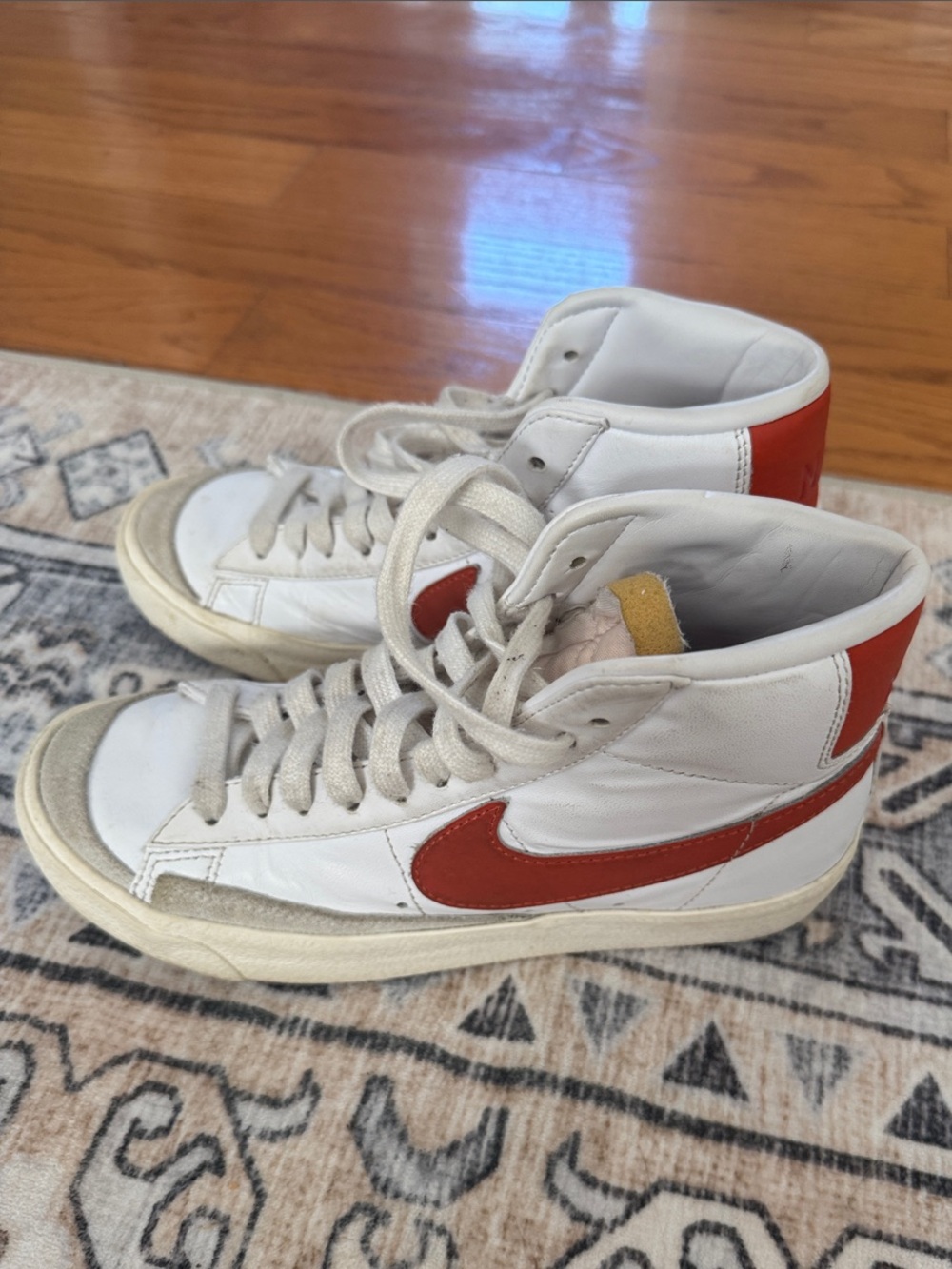 Women’s Nike high top orange sneakers shoes size 5